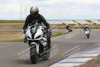 media/Apr-26-2024-TrackDaz (Fri) [[c4b677d280]]/C Group/140pm (Wheelie Bump)/